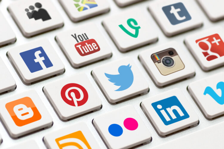 How to Increase Your Social Reach: 9 Tips 4 Social Media Profiles